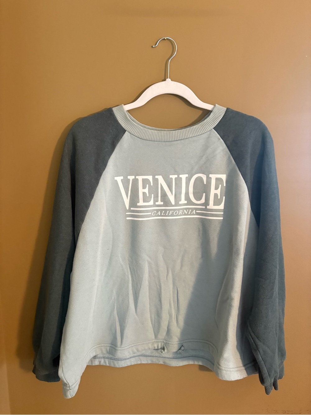 Venice California Men's Raglan Sweatshirt - Light Blue and Charcoal